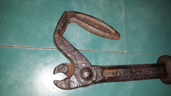 ขายคีมถอนตะปูBAHCO MADE IN SWEDEN. มือสองสภาพเก่า ขายคีมถอนตะปูBAHCO MADE IN SWEDEN. มือสองสภาพเก่า
