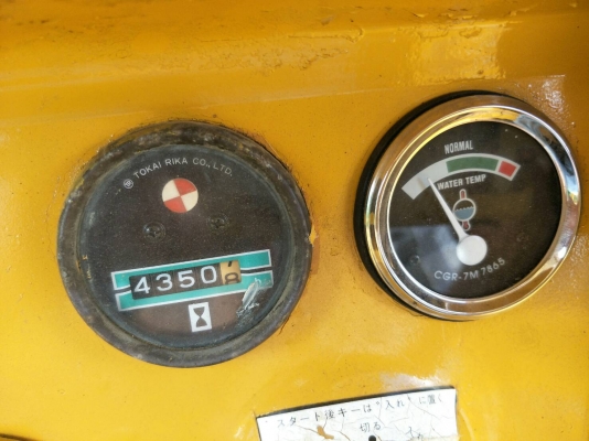 มี VDO ให้ชม.รถแทรคเตอร์ KOMATSU D31P-16 สไลด์ใบมีด 6 ทิศทาง เกียร์ท๊อก ราคา 320000 มี VDO ให้ชม.รถแทรคเตอร์ KOMATSU D31P-16 สไลด์ใบมีด 6 ทิศทาง เกียร์ท๊อก ราคา 320000