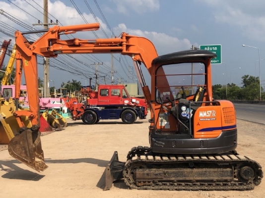 ขายรถขุด MITSUBISHI MM57SR คอลโทรลสั้น ปั๊มนิ้ว นำเข้าเองจากญี่ปุ่น สภาพสวยพร้อมใช้ มีVDOการทำงานครับ