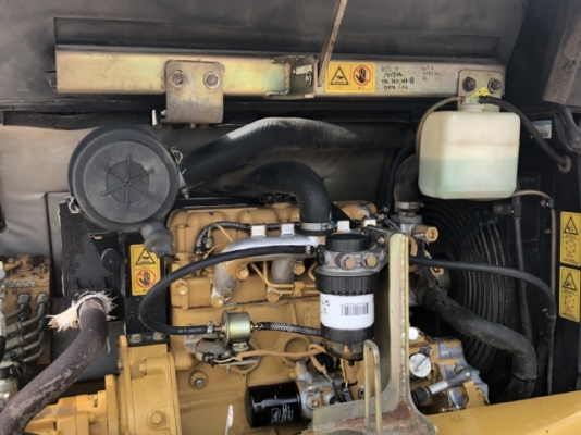 ขายรถขุด CAT 305SR คอลโทรลสั้น ปั้มนิ้ว นำเข้าเองจากญี่ปุ่น สภาพสวยพร้อมใช้ มีVDOการทำงานครับ