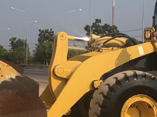 ขายรถตักล้อยาง KOMATSU WA380-5 นำเข้าเองจากญี่ปุ่น สภาพสวยพร้อมใช้ ขายรถตักล้อยาง KOMATSU WA380-5 นำเข้าเองจากญี่ปุ่น สภาพสวยพร้อมใช้