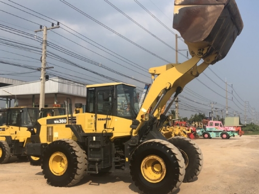 ขายรถตักล้อยาง KOMATSU WA380-5 นำเข้าเองจากญี่ปุ่น สภาพสวยพร้อมใช้ ขายรถตักล้อยาง KOMATSU WA380-5 นำเข้าเองจากญี่ปุ่น สภาพสวยพร้อมใช้