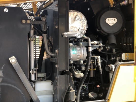 ขายรถตักล้อยาง KOMATSU WA100-6 ปี 2013 รถนอกนำเข้าเองจากญี่ปุ่น สภาพสวยพร้อมใช้ มีVDOการทำงานครับ ขายรถตักล้อยาง KOMATSU WA100-6 ปี 2013 รถนอกนำเข้าเองจากญี่ปุ่น สภาพสวยพร้อมใช้ มีVDOการทำงานครับ