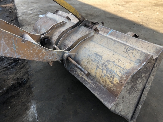 ขายรถตักเอวอ่อน FURUKAWA FL60A