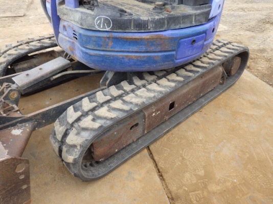 ขาย รถแม็คโคร KOMATSU 30UU-3 พร้อมใช้งาน นำเข้าเองจากประเทศญี่ปุ่น ติดต่อ 063-9316985 ID LINE : 0639316985 ครับ