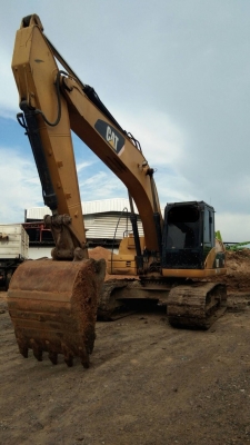 แบคโฮ CAT320D คอมมอลเรล กระบอกดำ ญี่ปุ่น ใช้งาน 8,xxx ชั่วโมง  พร้อมใช้งาน เอกสารเล่มทะเบียน ราคา 1,500,000.- สนใจ 092-5852277