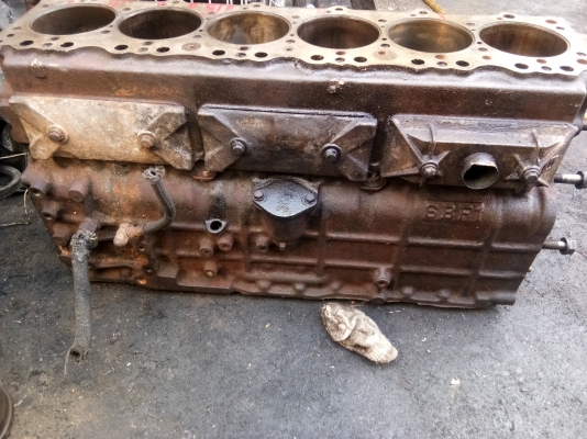 เสื้อสูบ 6BF สวยๆราคาไม่แพง