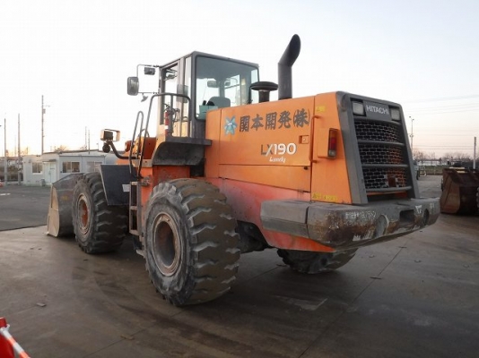 ขายรถตัก ยี่ห้อ HITACHI รุ่น LX190-7