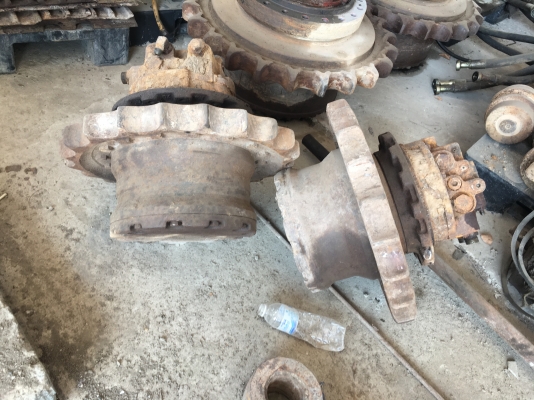 ขายตัวเดินHITACHI EX120-2 คู่ละ130,000