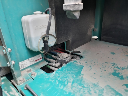 KOBELCOS K200-8 # YN12-60481 มีลายแย็ก มือสองญี่ปุ่น