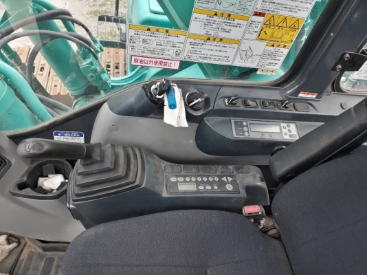 KOBELCOS K200-8 # YN12-60481 มีลายแย็ก มือสองญี่ปุ่น