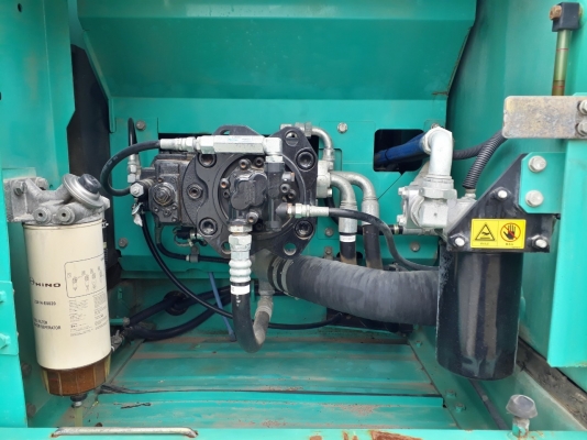 KOBELCOS K200-8 # YN12-60481 มีลายแย็ก มือสองญี่ปุ่น