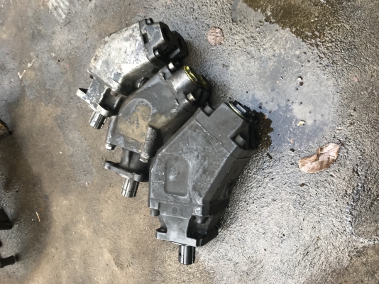 ปั้มนิ้วเครน 5-7.5ตัน. มอเตอร์เกียร์สวิง