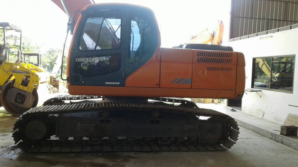 ขายรถขุด doosan dx225 ขายรถขุด doosan dx225