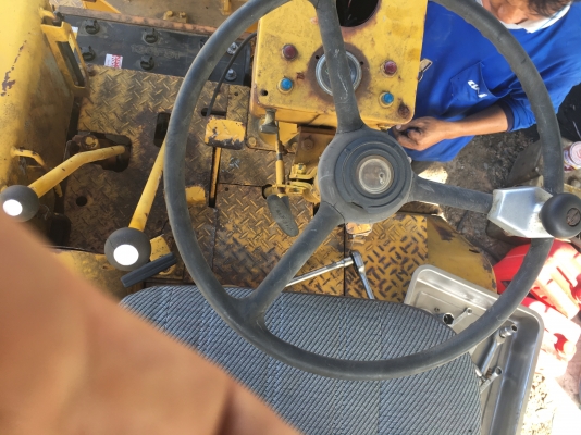 ขายรถตักMISUI HL5ขนาด1คิวเก่านอกพร้อมใช้ มีเอกสารนำเข้าราคา235000บาทสนใจโทร0915195453