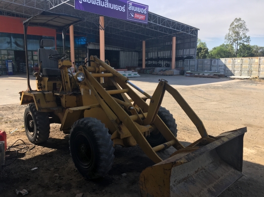 ขายรถตักMISUI HL5ขนาด1คิวเก่านอกพร้อมใช้ มีเอกสารนำเข้าราคา235000บาทสนใจโทร0915195453