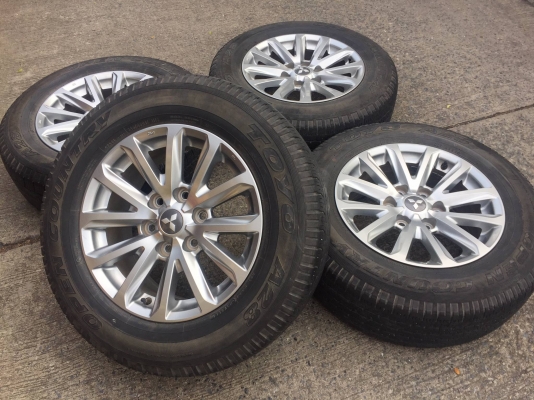 ขายล้อ TRITON ขอบ17 พร้อมยาง TOYO A28 245-65-17 ปี14 ชุดละ 5,500 บาท