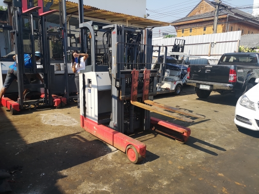 รถยกไฟฟ้านิชิยู 1.5 ตัน เสาสูง 4 เมตร เข้าตู้ แผงงาสไลด์ รถนอกนำเข้า