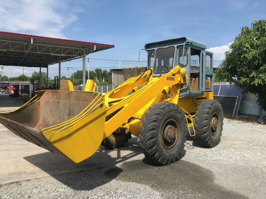 ขายรถตักTCMรุ่นSTD25นำเข้าญี่ปุ่นไม่เคยใช้งานในไทยเครื่อง4สูบ สภาพดีพร้อมใช้งาน 081-8302909 จิรโรจน์ Line ID : Jiraroj2909