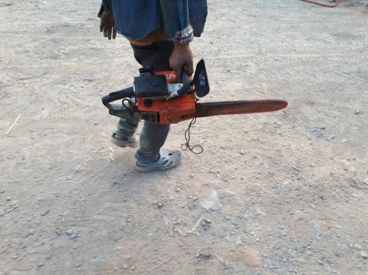 แจ้งลูกค้าทุกท่านครับ ตอนนี้ เลื่อยยนต์ ตัดไม้ ราคา 4,800 บาท เหลือไม่กี่ตัวแล้วนะครับ อันนี้ส่งให้ลูกค้ากาญจนบุรีครับ