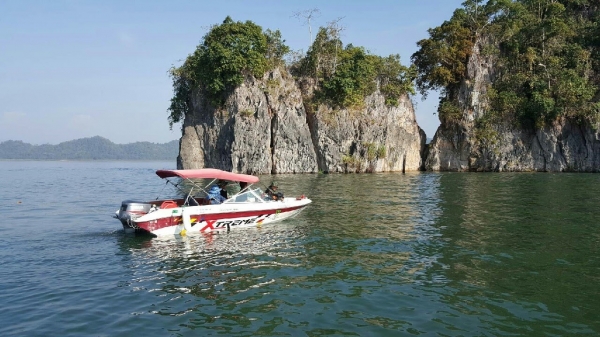 เรืออเมริกา starcraft17.5ฟุต