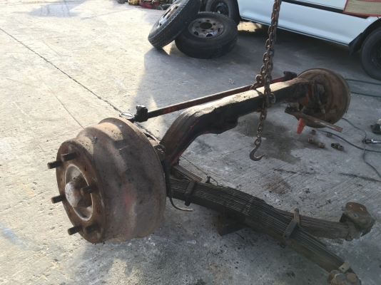 ขาย12.000บาท อะไหล่ช่วงล่าง เพลาหลัง 6ล้อฮีโน่KM.