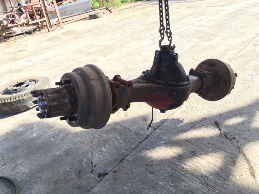 ขาย12.000บาท อะไหล่ช่วงล่าง เพลาหลัง 6ล้อฮีโน่KM.