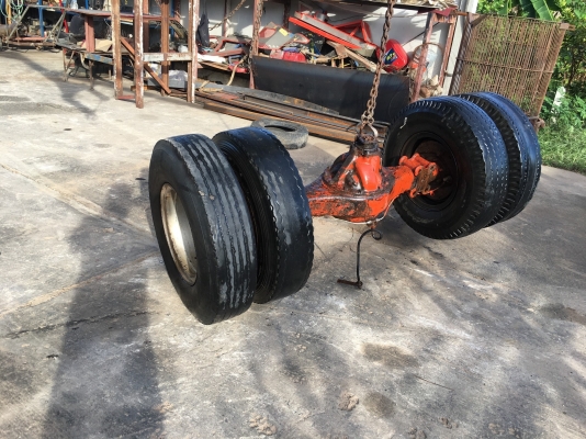 ขาย12.000บาท อะไหล่ช่วงล่าง เพลาหลัง 6ล้อฮีโน่KM.