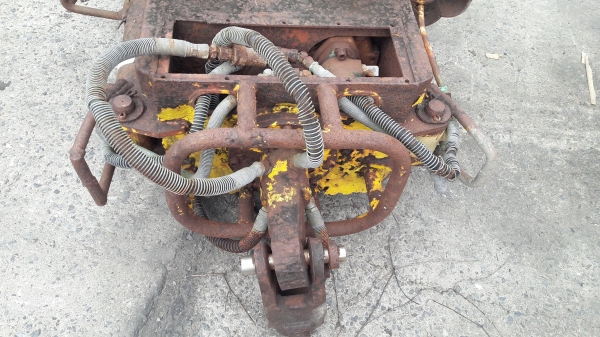 ขายคีบไม้ตัวใหญ่ 30000 บาท 084-5424150