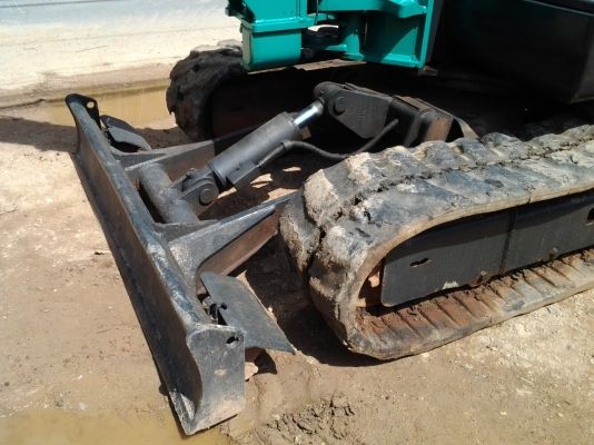 ด่วนขายรถแบ๊คโฮ KOBELCO SK45 ปั๊มนิ้ว 199,000 บาท (ราคานี้ก่อนสิ้นเดือนนี้เท่านั้นครับ)