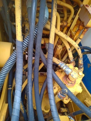 ขายจ้า..KOMATSU PC60-6 เก่านอกแท้  เดิมๆๆมีผานดัน เครื่องปั๊มดี ใช้งานมาน้อย โทร 089-3818694. จ๊อย