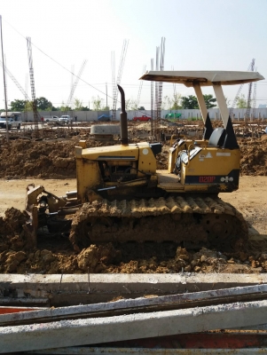 ขายรถแทรคเตอร์ KOMATSU D20P-6 สไลด์ใบมีดได้ 6 ทิศทาง ราคา 250000 ขายรถแทรคเตอร์ KOMATSU D20P-6 สไลด์ใบมีดได้ 6 ทิศทาง ราคา 250000