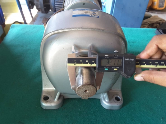 มอเตอร์เกียร์ 1:300 ไฟ 3 เฟส ยี่ห้อ GTR made in Japan