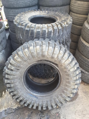 Maxxis 8060 ขนาด 37-12.5-16 ปี15 สภาพดี 1ชุด