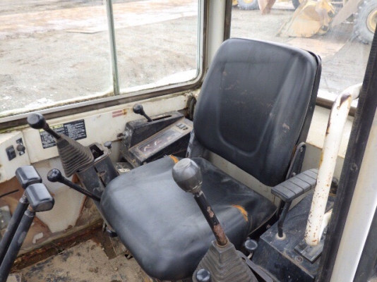 ขาย รถแม็คโคร MITSUBISHI MM35 พร้อมหัวกระแทก พร้อมใช้งาน นำเข้าเองจากประเทศญี่ปุ่น ติดต่อ 063-9316985 ID LINE : 0639316985 ครับ