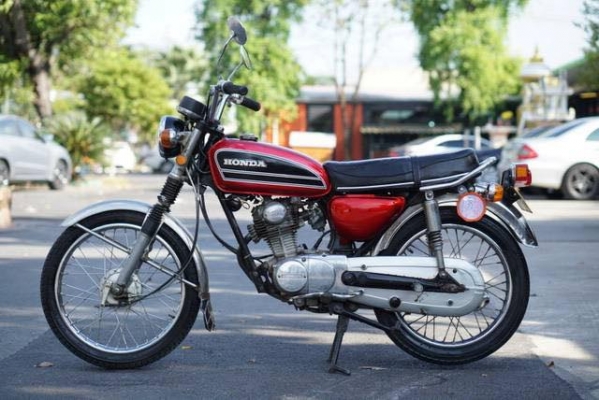 ร้าน วุฒิ นนบุรี ขาย HONDA CB125S สวยเดิม