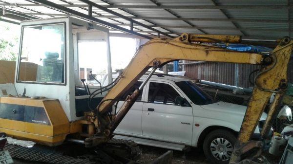 ขาย แบคโฮ KOMATSU PC20-6 สภาพดีพร้อมใช้งาน