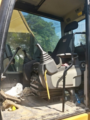 รถแบคโฮ CAT 320 GC รถสภาพสวย พร้อมใช้งาน รถแบคโฮ CAT 320 GC รถสภาพสวย พร้อมใช้งาน