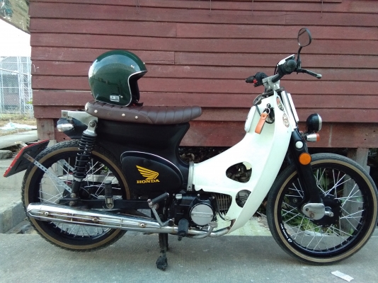 Honda 100 Honda 100