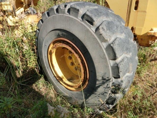 ขายรถ MOTOR GRADER KOMATSU GD825A-2 Year 1993 สภาพสวย สนใจติดต่อ อำพล 090-9694506/ 080-3031241