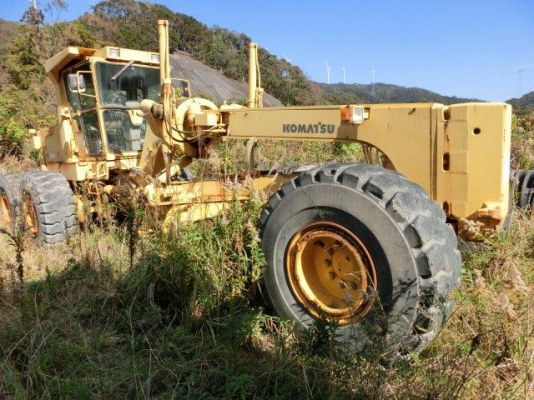 ขายรถ MOTOR GRADER KOMATSU GD825A-2 Year 1993 สภาพสวย สนใจติดต่อ อำพล 090-9694506/ 080-3031241