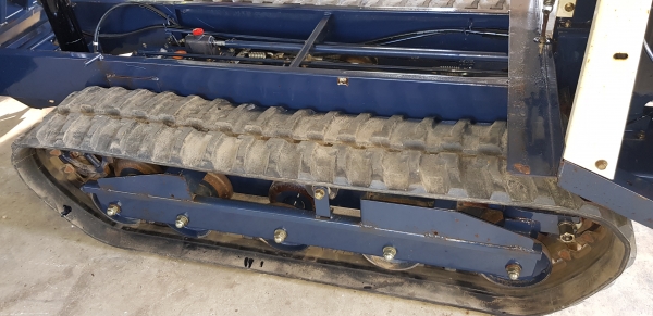 750 โล 7 แรง แทรคยาง 90 \% ราคา  สอบถามได้ ต่อรองได้ ขายได้ขายพร้อมใช้งาน กะบะกว้าง 1.10 x 1.70 ซ.ม.