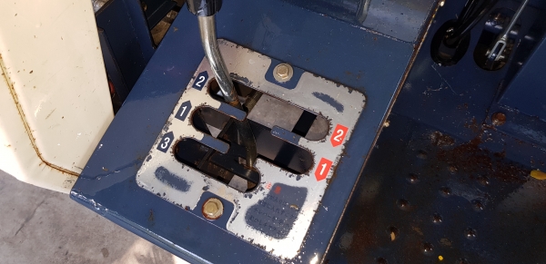 750 โล 7 แรง แทรคยาง 90 \% ราคา  สอบถามได้ ต่อรองได้ ขายได้ขายพร้อมใช้งาน กะบะกว้าง 1.10 x 1.70 ซ.ม.