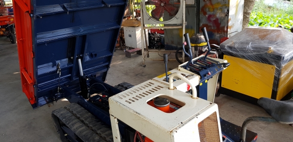 750 โล 7 แรง แทรคยาง 90 \% ราคา  สอบถามได้ ต่อรองได้ ขายได้ขายพร้อมใช้งาน กะบะกว้าง 1.10 x 1.70 ซ.ม.