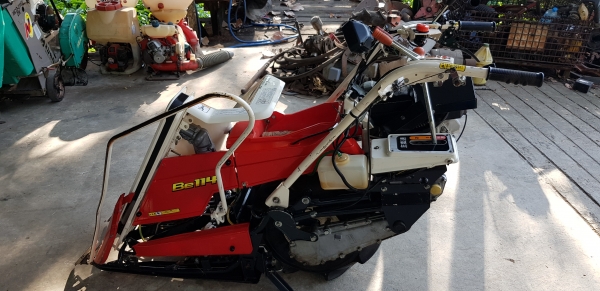 รถเกี่ยวข้าวมัดทิ้ง ได้ครับ id 0819170852 รถเกี่ยวข้าวมัดทิ้ง ได้ครับ id 0819170852