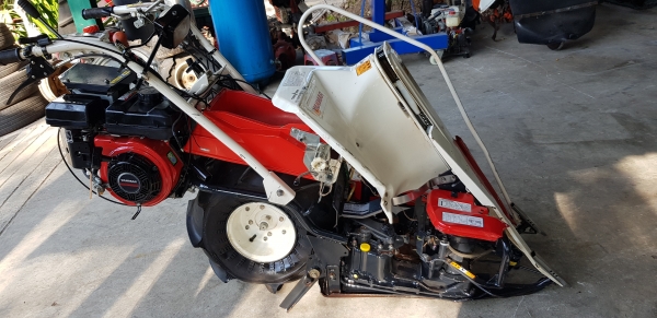 รถเกี่ยวข้าวมัดทิ้ง ได้ครับ id 0819170852