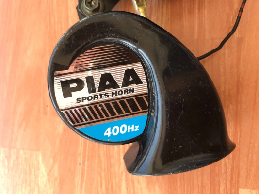 แตร PIAA  คู่ละ 900 บาท