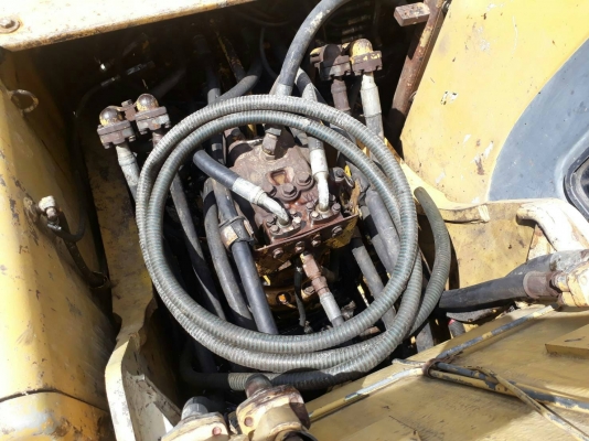 มี VDO ให้ชม.KOMATSU PC200-6 ซีเรียล 93826 เอกสารเล่ม ระบบไฟเต็ม ราคา 670000