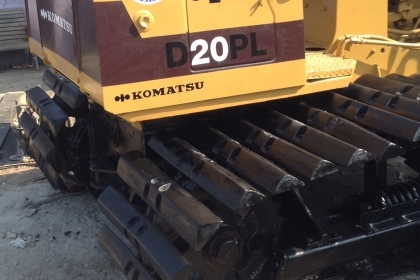 ขายรถแทร็กเตอร์D2-6PL รถสวยพร้อมใช้งาน เครื่องดี ช่วงล่างดี ใบแทร็กเต็มสวยทุกใบ โซ่บรูทดีไม่มีแตก ระบบเลี้ยวปกติ โทร0616613023แพรว