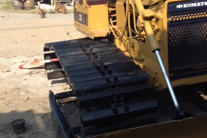 ขายรถแทร็กเตอร์D2-6PL รถสวยพร้อมใช้งาน เครื่องดี ช่วงล่างดี ใบแทร็กเต็มสวยทุกใบ โซ่บรูทดีไม่มีแตก ระบบเลี้ยวปกติ โทร0616613023แพรว